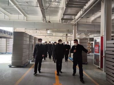 沂南縣高質(zhì)量發(fā)展現(xiàn)場(chǎng)交流會(huì)走進(jìn)張莊鎮(zhèn) 聚焦家具產(chǎn)業(yè)升級(jí)，探索銷(xiāo)售新動(dòng)能